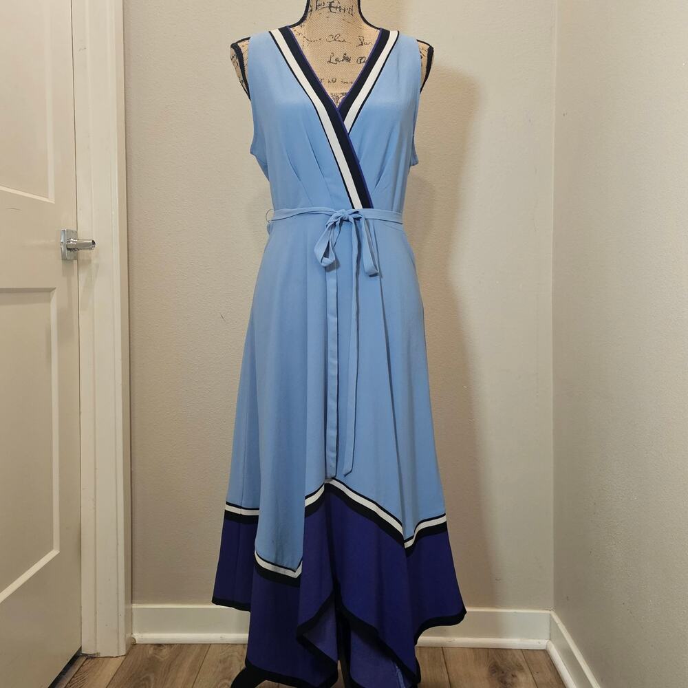 NWT Sami & Dani Sleeveless Asymmetric V-Neck Dress Size 8